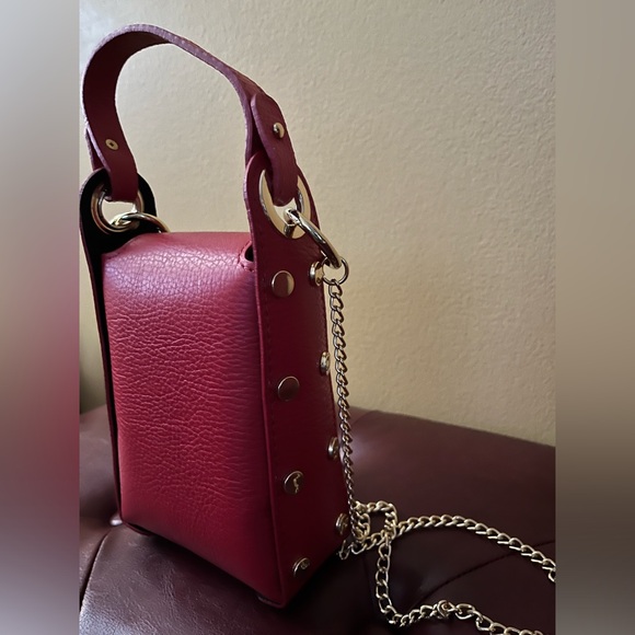 New w/tags Leather crossbody phone holder - Picture 4 of 8